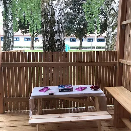 Pocitniska Hisica, Kamp Terme Ptuj, Vkljucene 4 Kopalne Karte